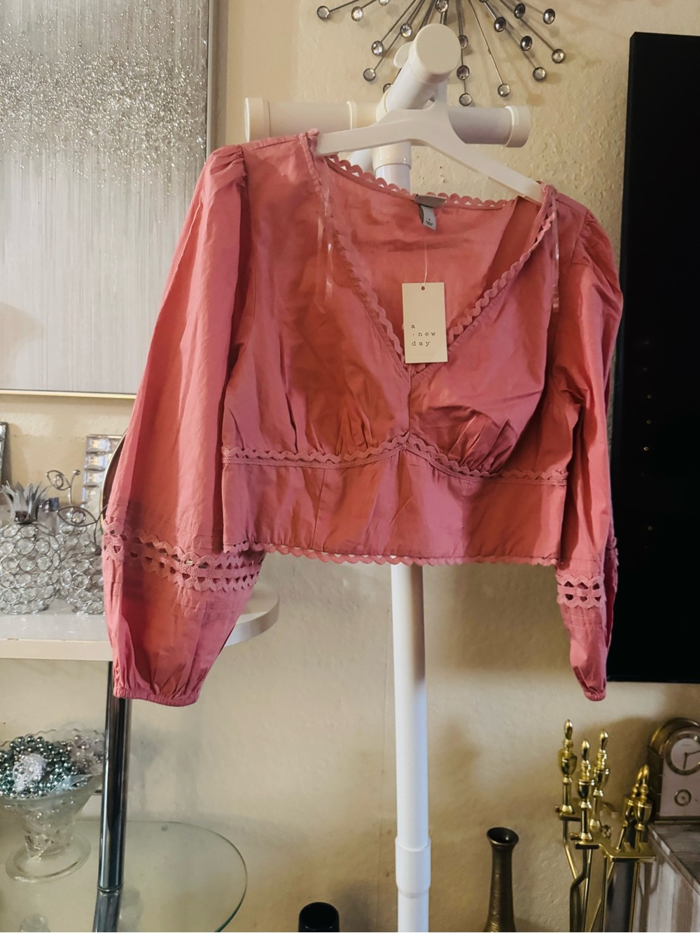 Women's Mauve Long-Sleeve Peasant Crop Top
